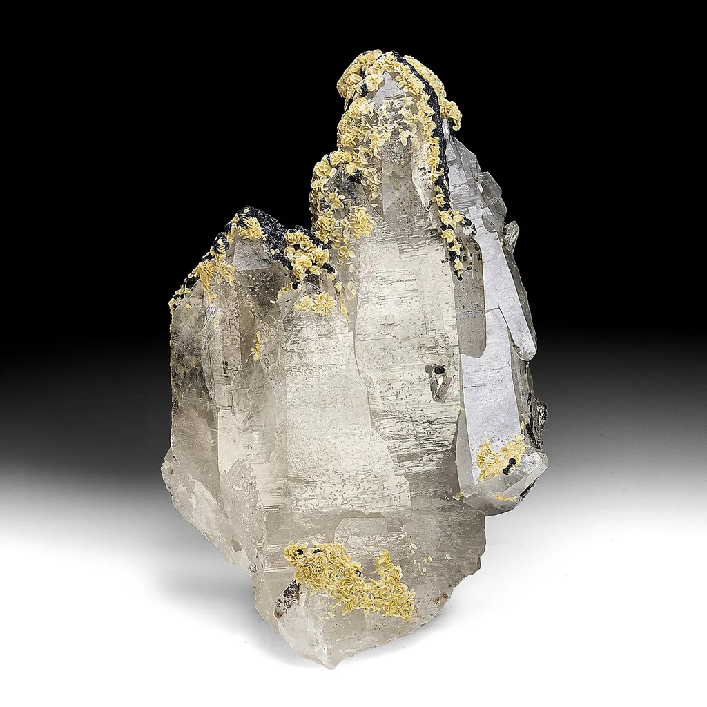 Quartz with Sphalerite, Siderite image