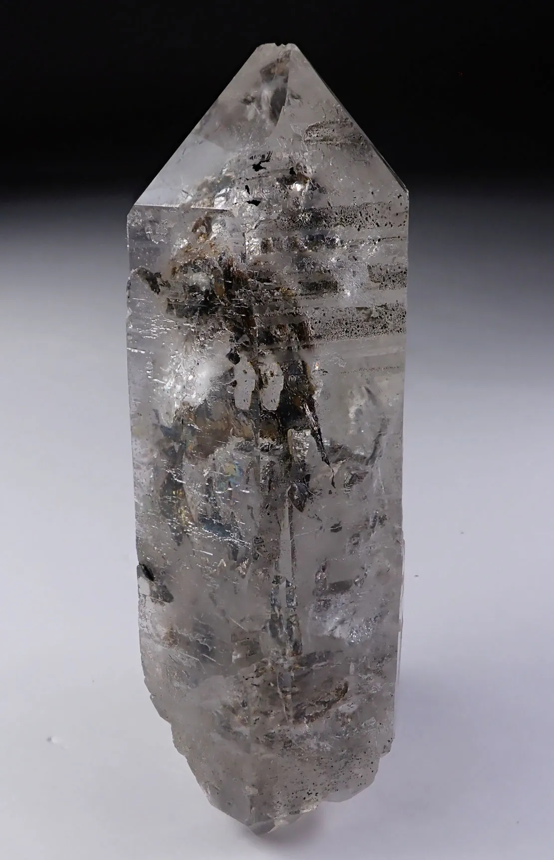 Quartz with Sulphide inclusions - image 2
