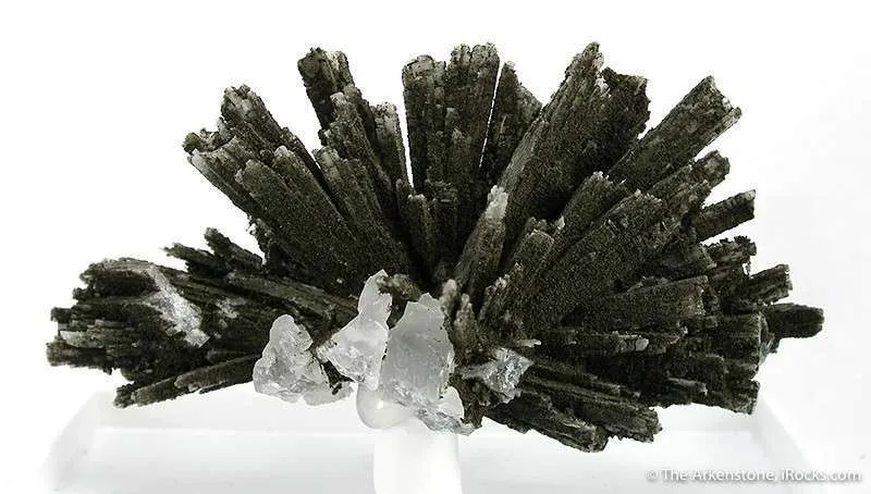 Quartz Xls Pseudo After Laumontite, and Delessite image