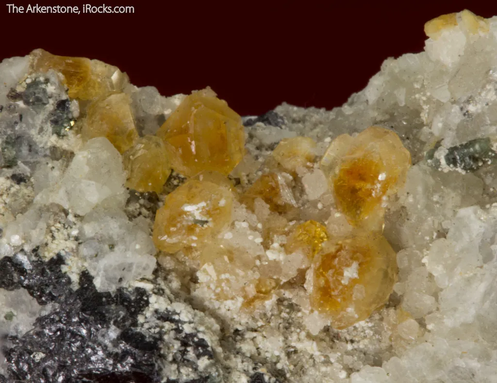 Quintinite-2H with Strontianite, Phlogopite, and Magnetite on carbonatite - image 4