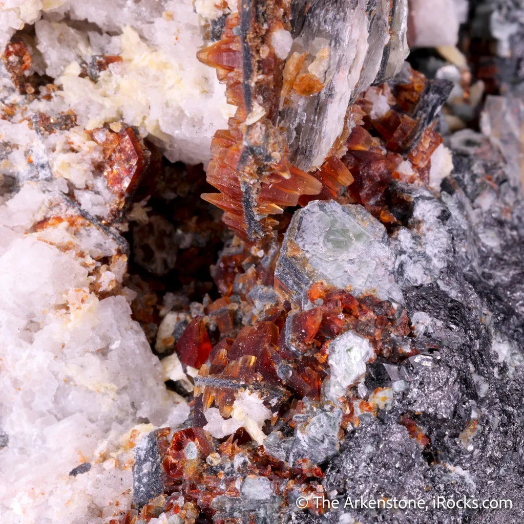 Quintinite - image 3
