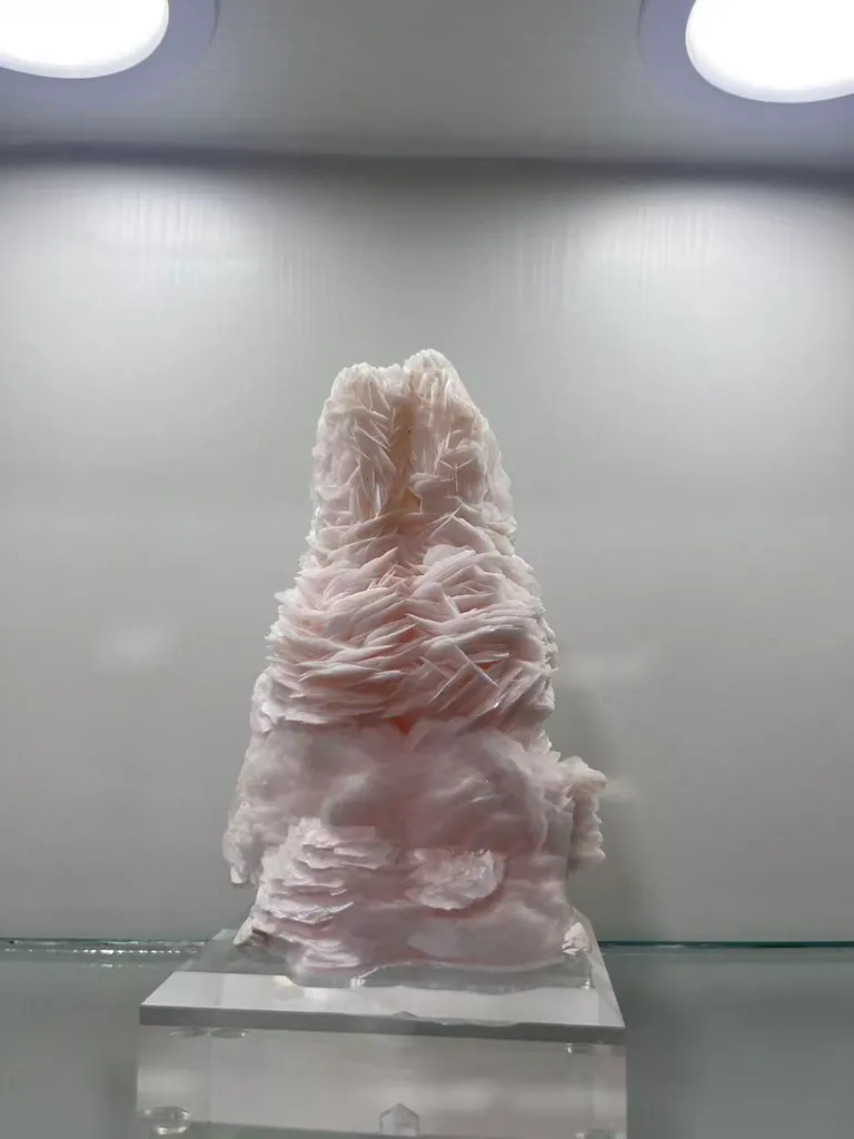 Rabbit‑Shaped Pink Rose‑Bladed Calcite with Bright Red LW‑UV Fluorescence, Fengjiashan Mine, Daye, Hubei, China - image 4