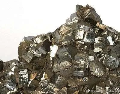 Ramsdellite - image 2