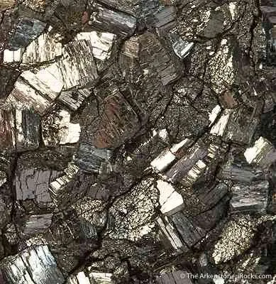 Ramsdellite - image 2