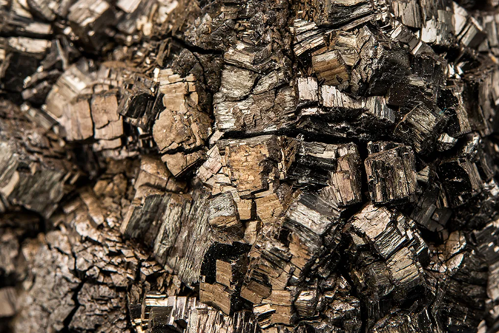 Ramsdellite - image 2