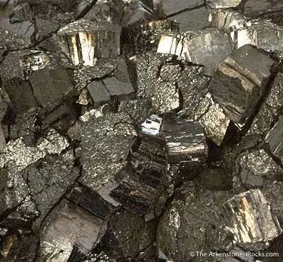 Ramsdellite - image 2