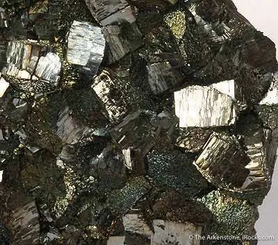 Ramsdellite - image 2