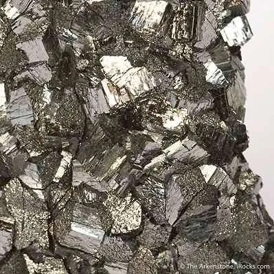 Ramsdellite - image 2