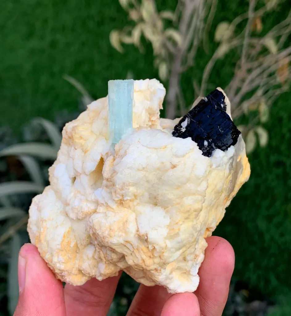 Rare Aquamarine Specimen from Pakistan - image 3