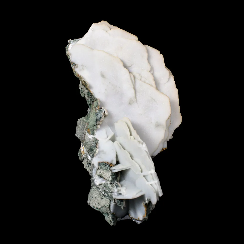 Rare Blade Calcite – Red Fluorescent Natural Mineral Specimen from Mumbai - image 5