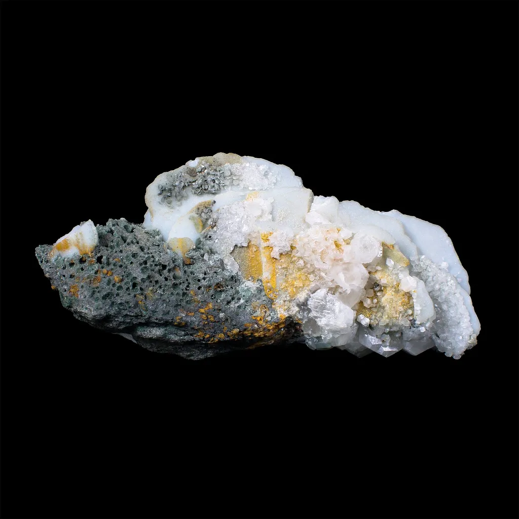 Rare Blade Calcite – Red Fluorescent Natural Mineral Specimen from Mumbai - image 6