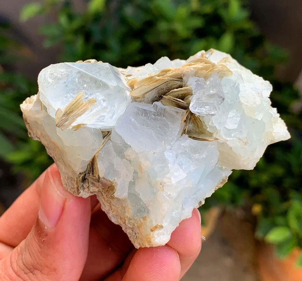 Rare Blue Aquamarine Specimen from Pakistan - image 8