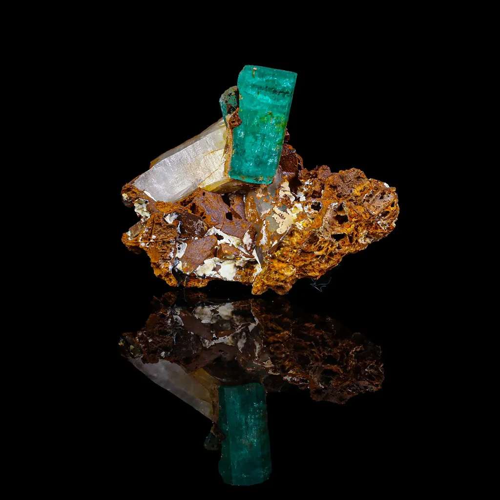 Rare Deep green Emeralds Natural Mineral Specimen Museum image