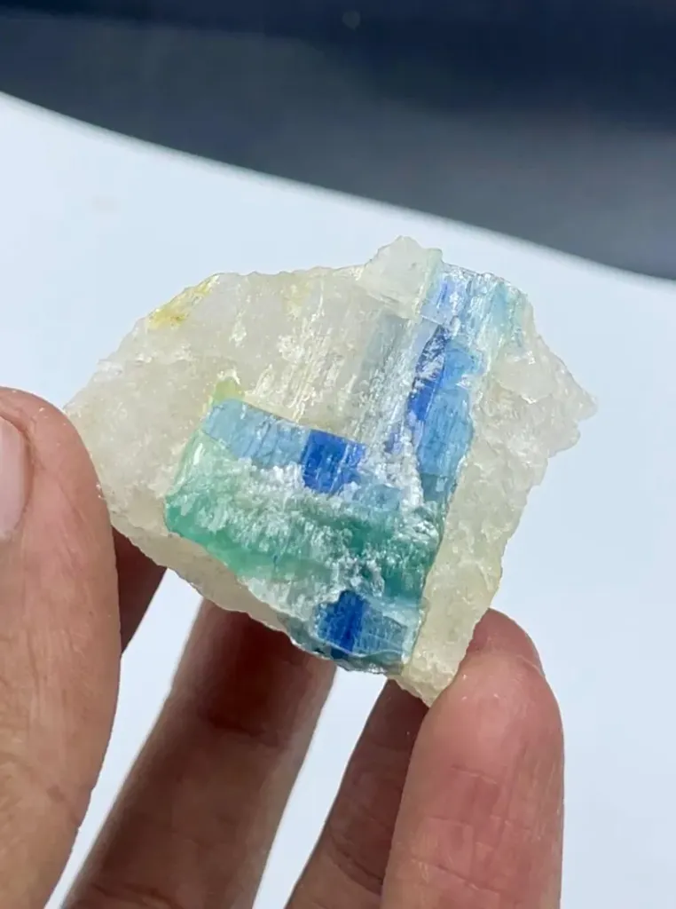 Rare Fluorescent Blue Kyanite Specimen, Blue Kyanite, Raw Kyanite, Natural Kyanite, Minerals Specimen From Skardu Pakistan -42 gram - image 4