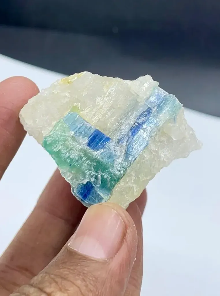 Rare Fluorescent Blue Kyanite Specimen, Blue Kyanite, Raw Kyanite, Natural Kyanite, Minerals Specimen From Skardu Pakistan -42 gram - image 3