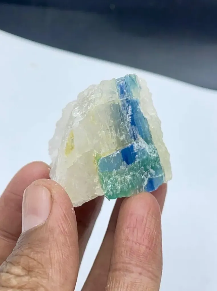 Rare Fluorescent Blue Kyanite Specimen, Blue Kyanite, Raw Kyanite, Natural Kyanite, Minerals Specimen From Skardu Pakistan -42 gram - image 2