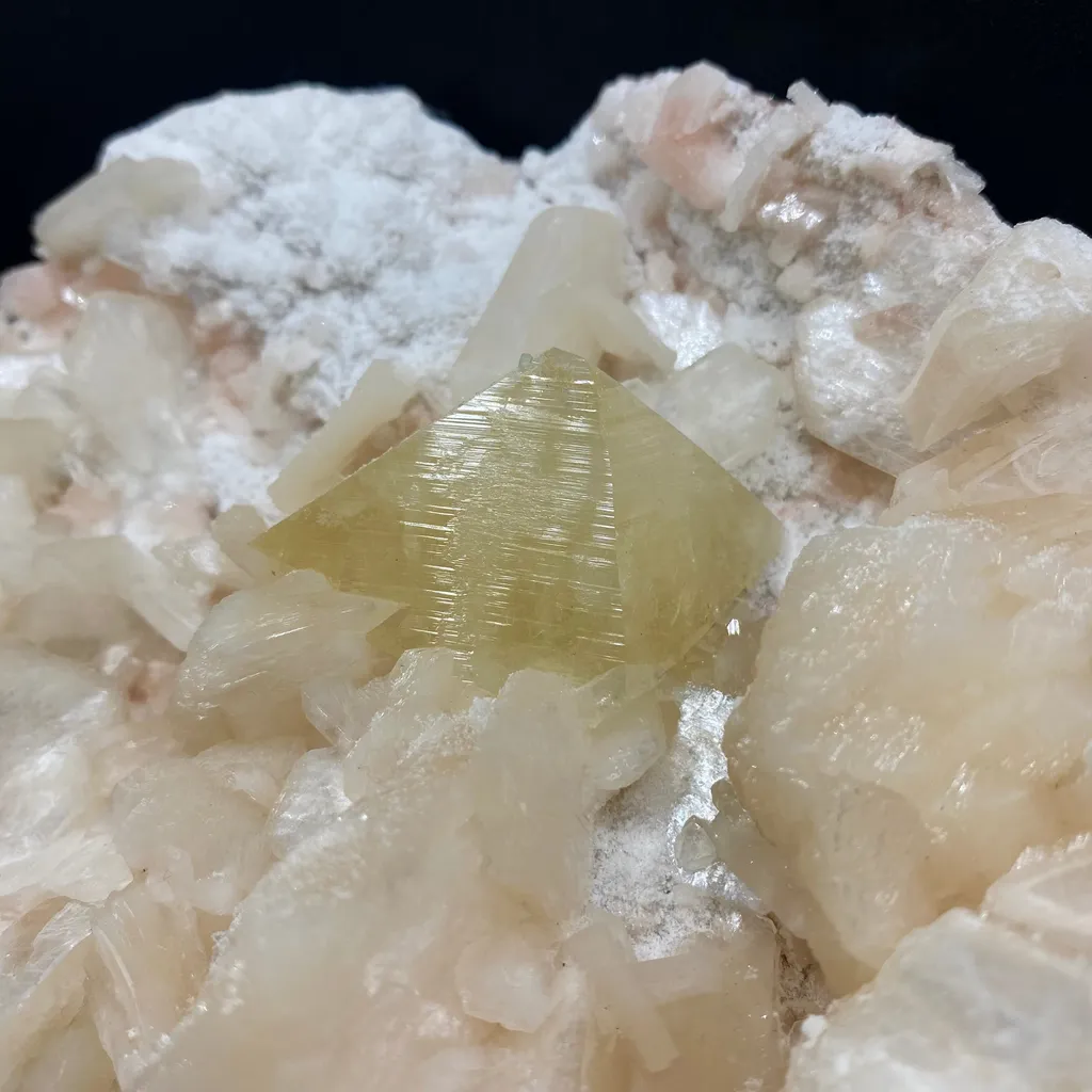 Rare Fluorescent Powellite with Heulandite & Stilbite – Free Standing Terminated Crystal Specimen from Nasik, India | Collector-Grade Fine Mineral DK95 - image 2