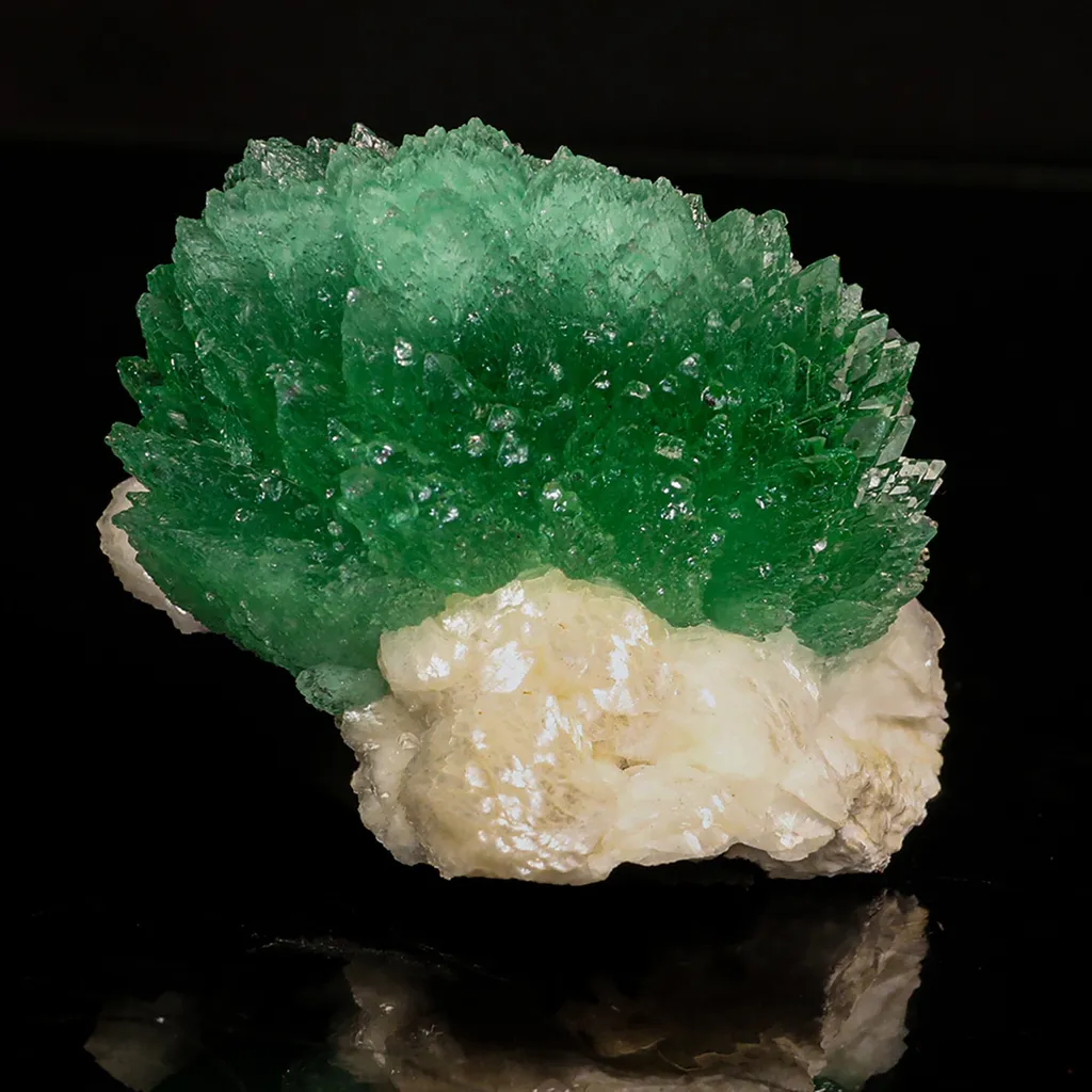Rare Green Apophyllite with Heulandite Natural Mineral Specimen image
