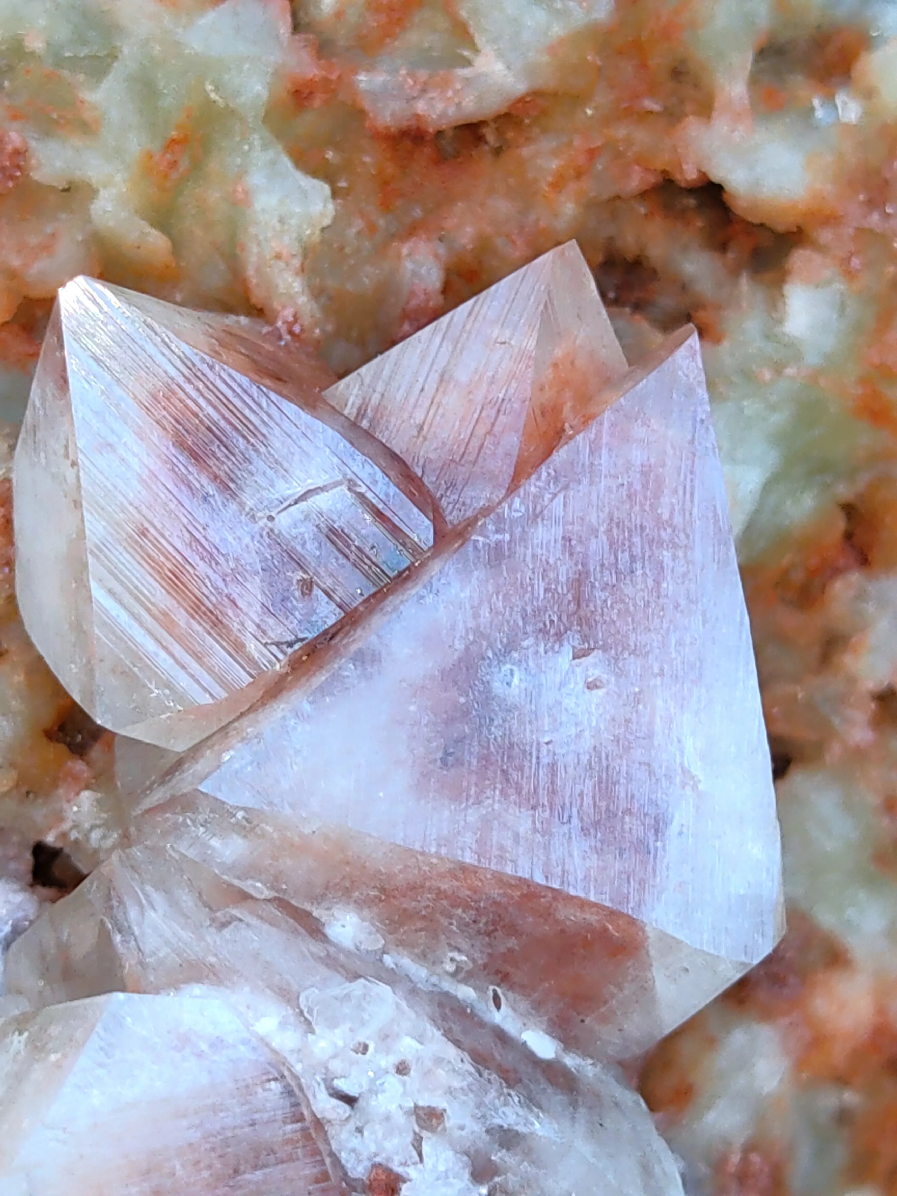 Rare Red Powellite on Stilbite Matrix. - image 2