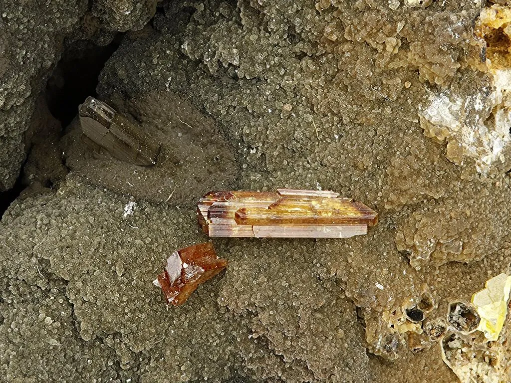 RASPITE with Stolzite image