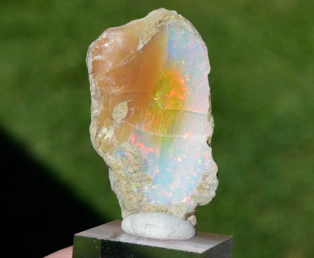 Raw opal - 42.5 carats - South Wollo Zone, Amhara Region, Ethiopia - image 4