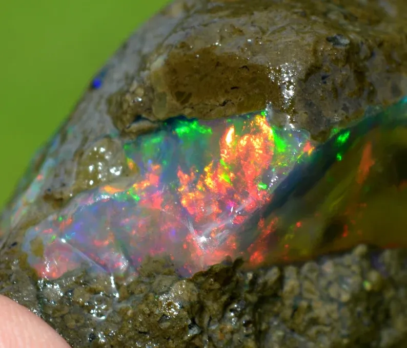 Raw opal - 590 carats - South Wollo Zone, Amhara Region, Ethiopia - image 7