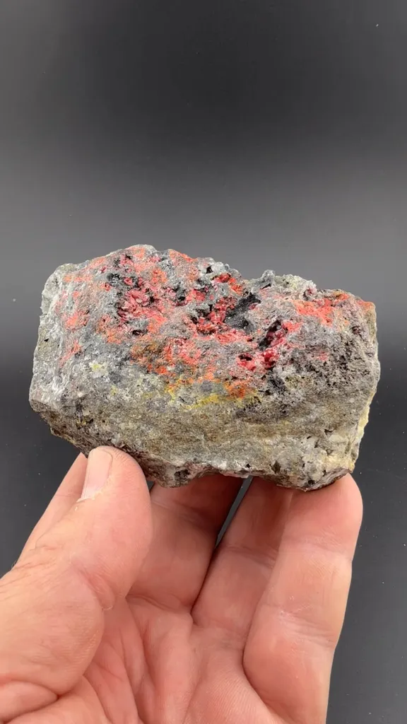 Realgar image
