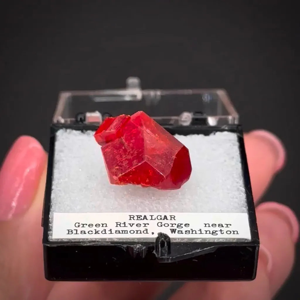 Realgar image