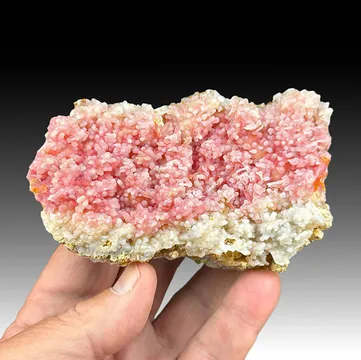 Realgar in Quartz