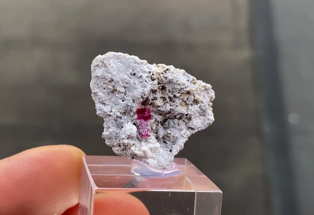 Red Beryl - image 5