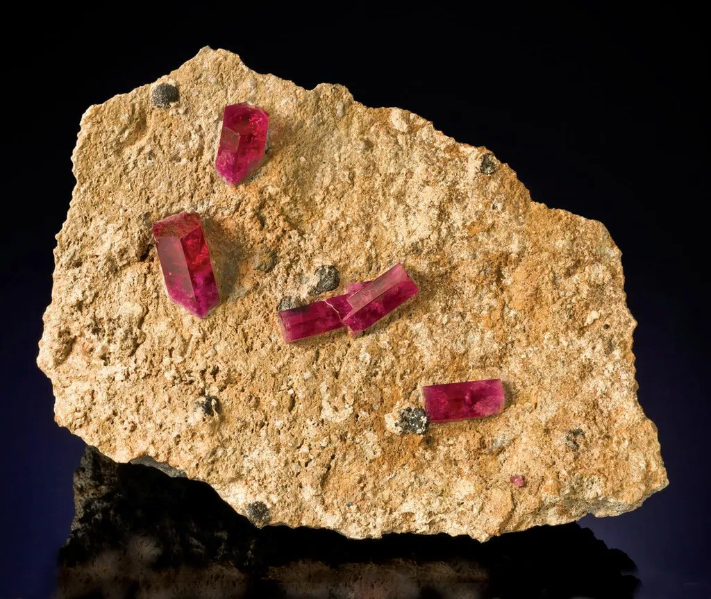 Red Beryl image