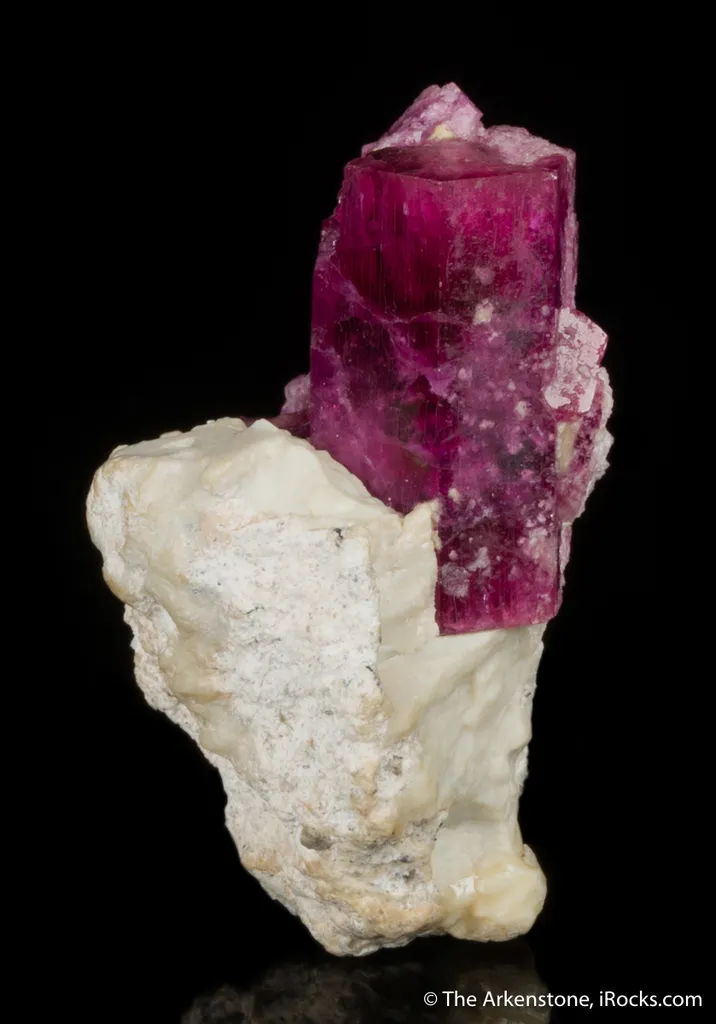 Red Beryl - image 4