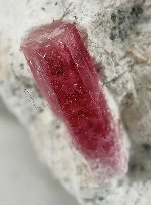 Red Beryl - image 3