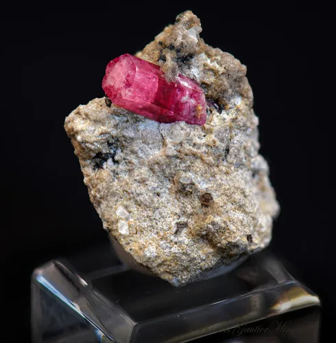 Red Beryl - image 4