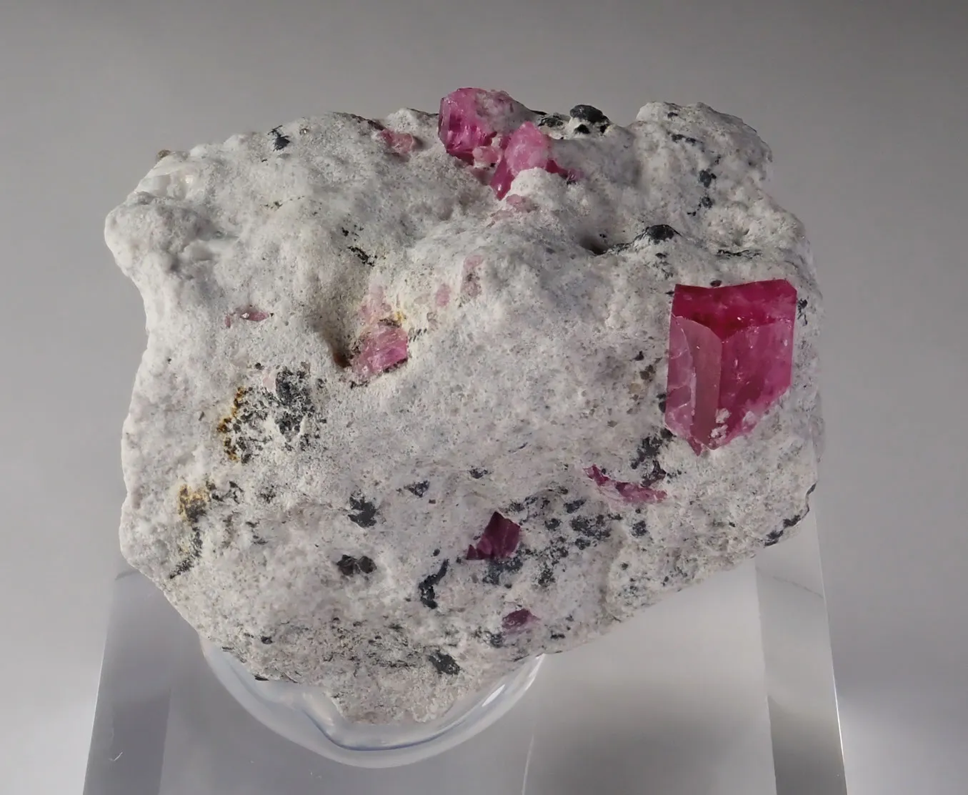 Red Beryl - image 3