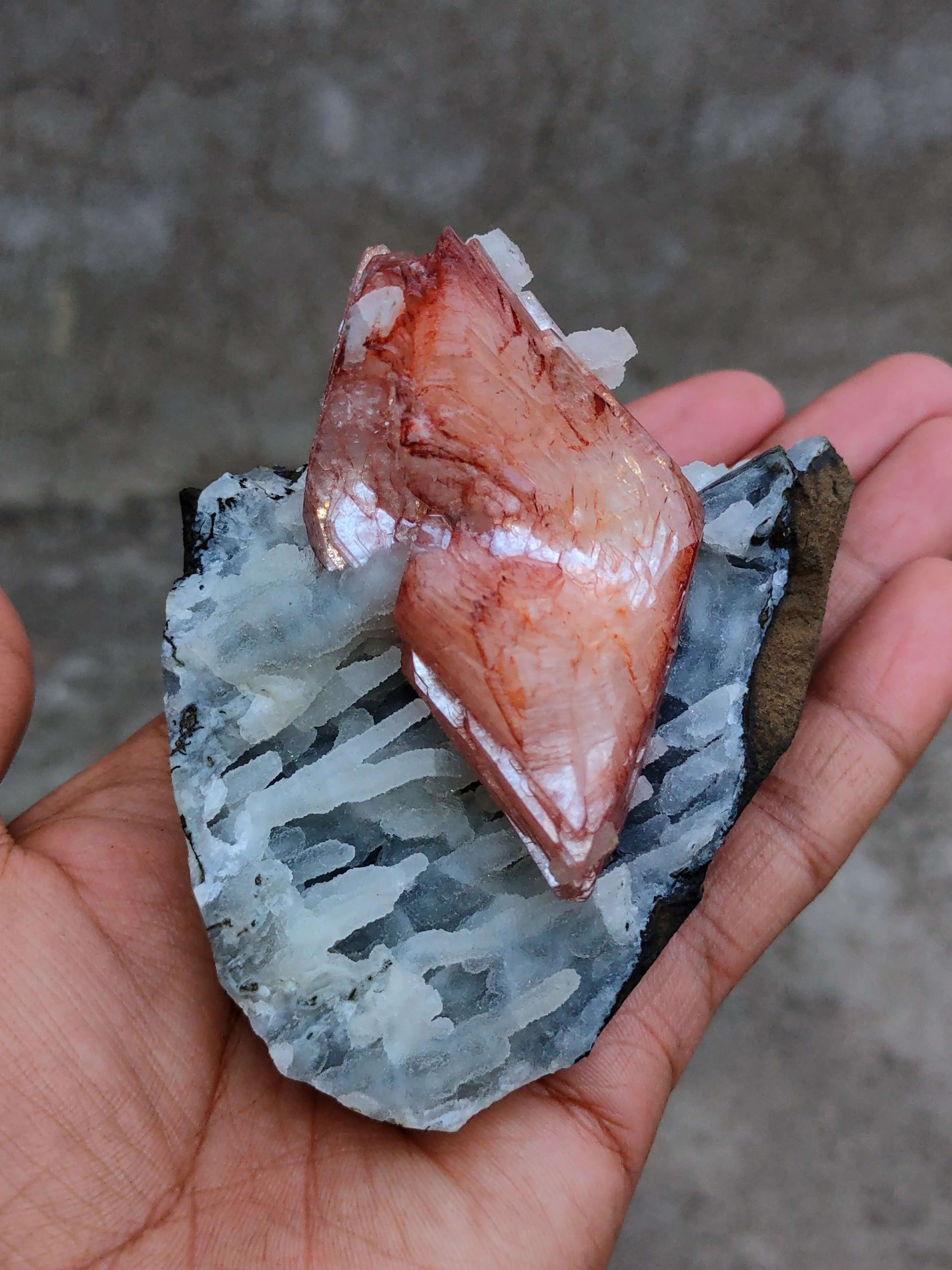 Red Heulandite on Chalcedony - image 8