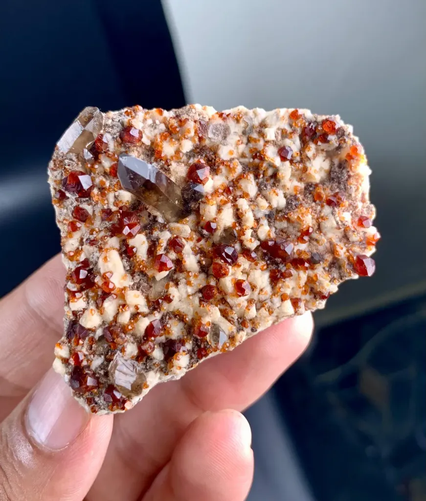 Red Spessartine Garnet cluster Combine smoky Quartz on Matrix from China - image 8