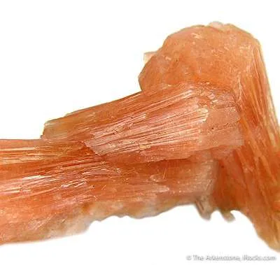 Red Stilbite - image 3