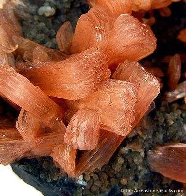 Red Stilbite - image 3