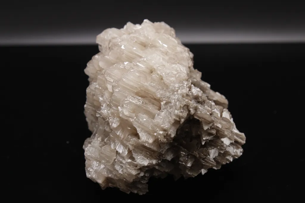 Reticulated Cerrussite - image 3