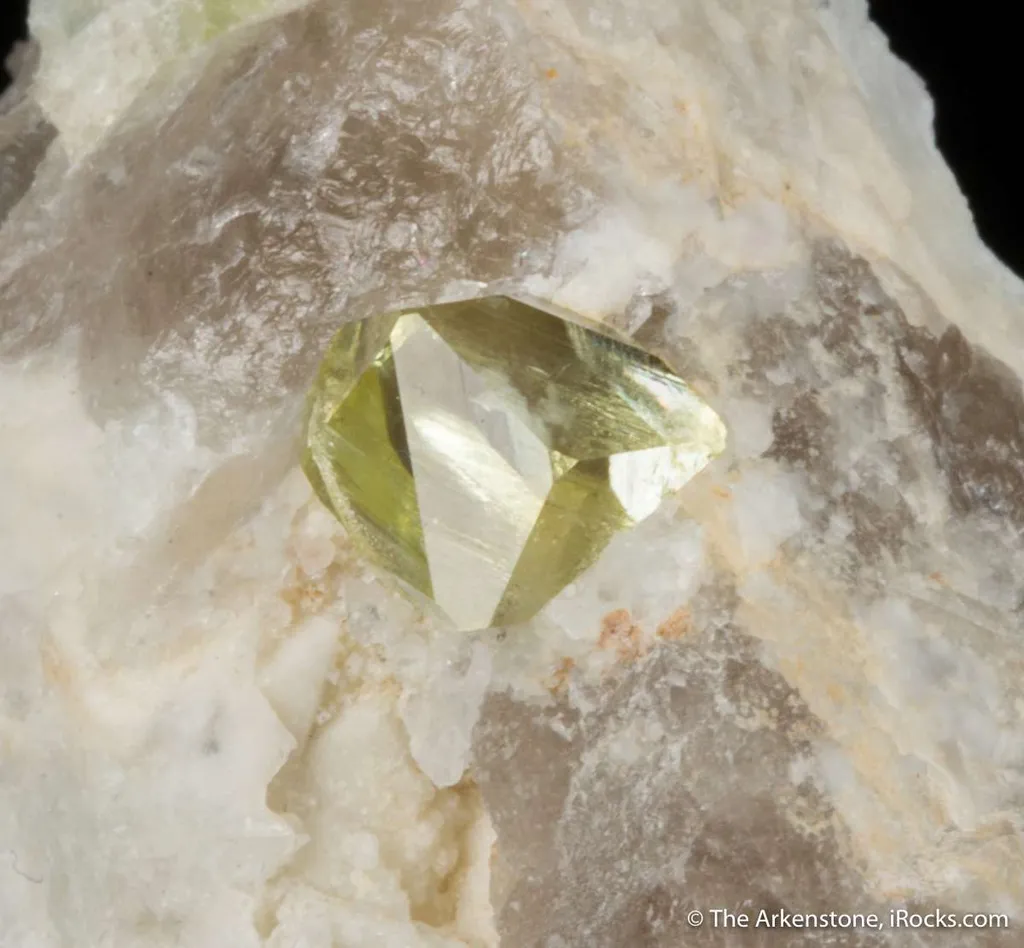 Rhodizite (gem crystal) image
