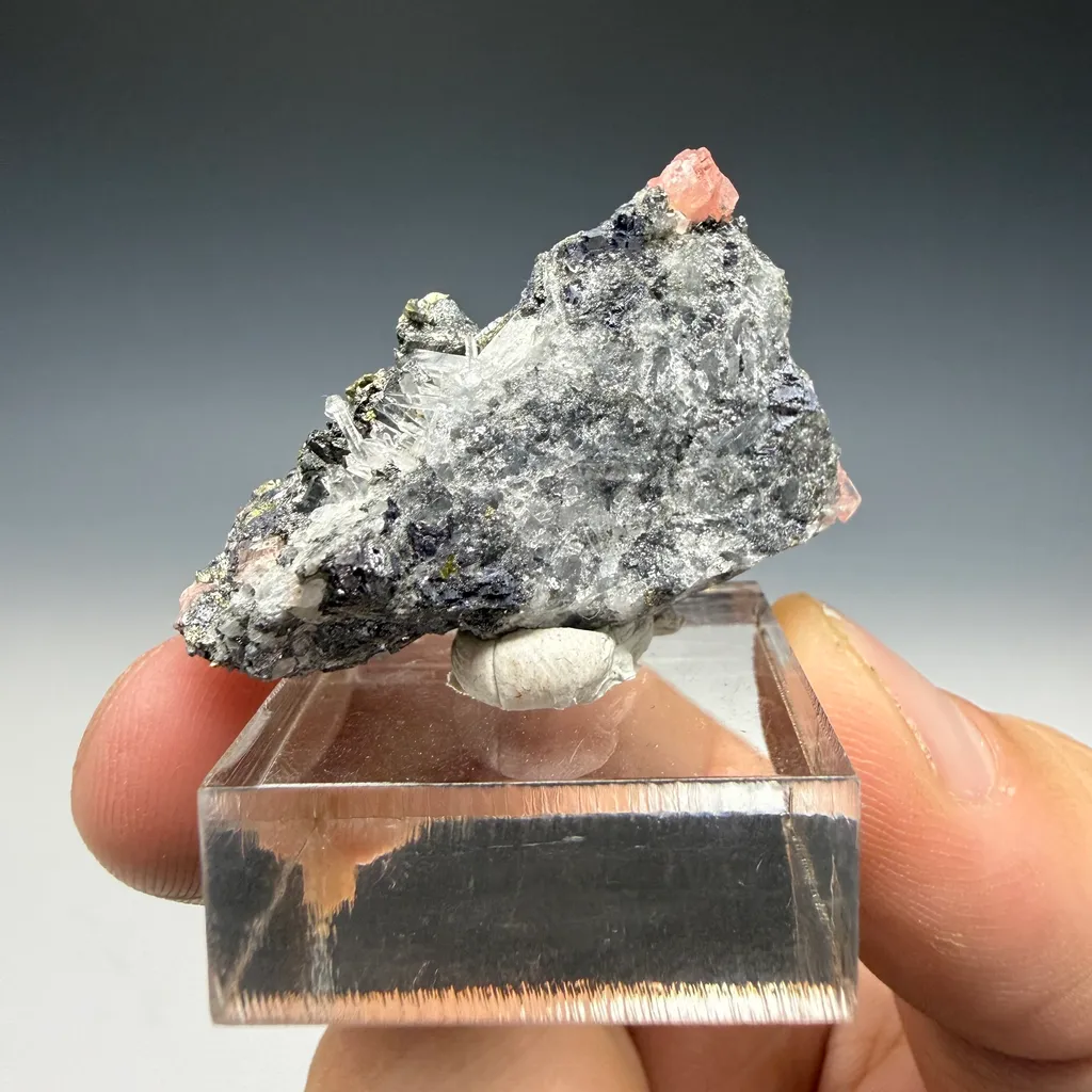 Rhodochrosite - image 4