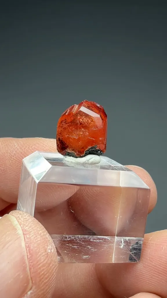 Rhodochrosite - image 2