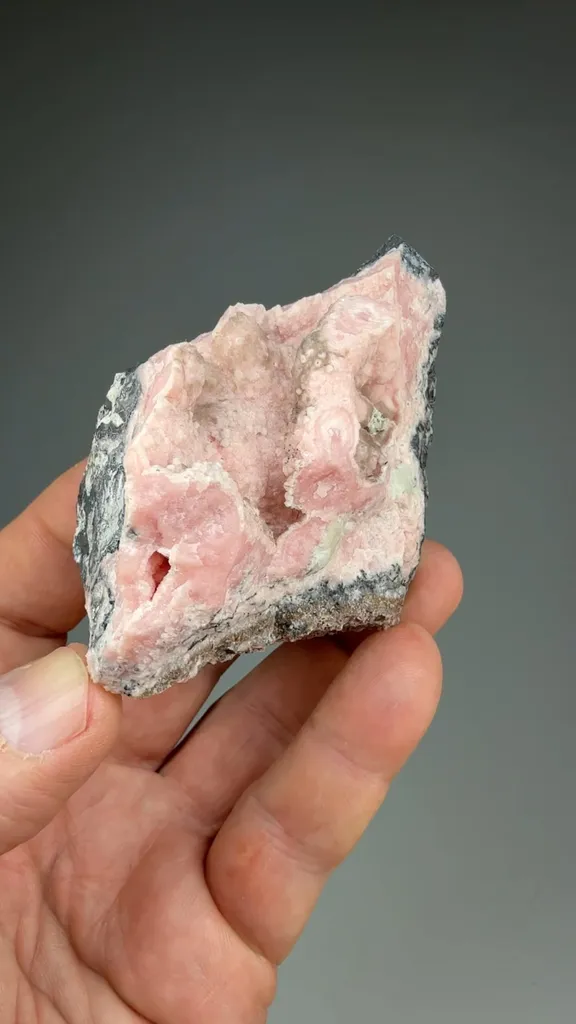 Rhodochrosite - image 2