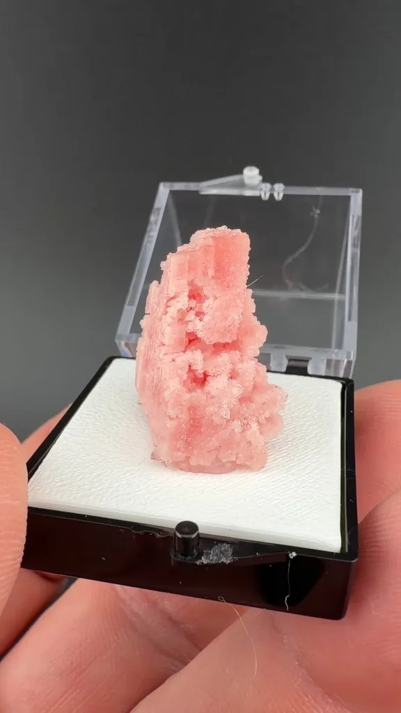 Rhodochrosite - image 2