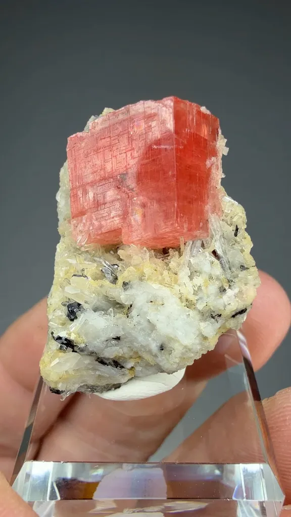 Rhodochrosite - image 2