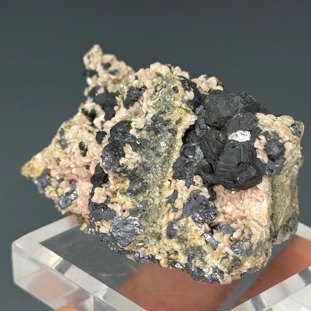 Rhodochrosite - image 3