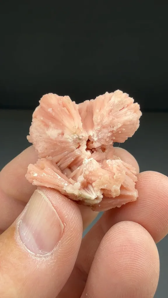 Rhodochrosite - image 2