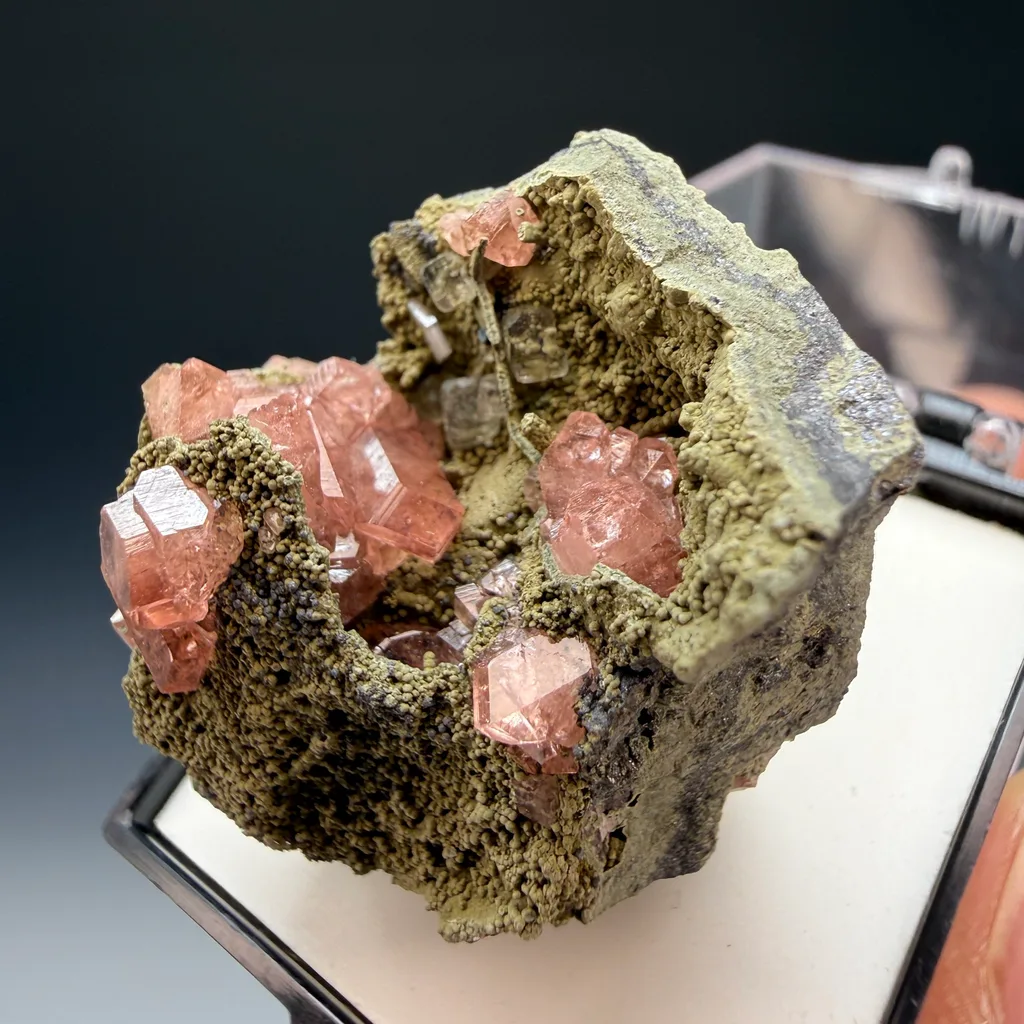 Rhodochrosite - image 2