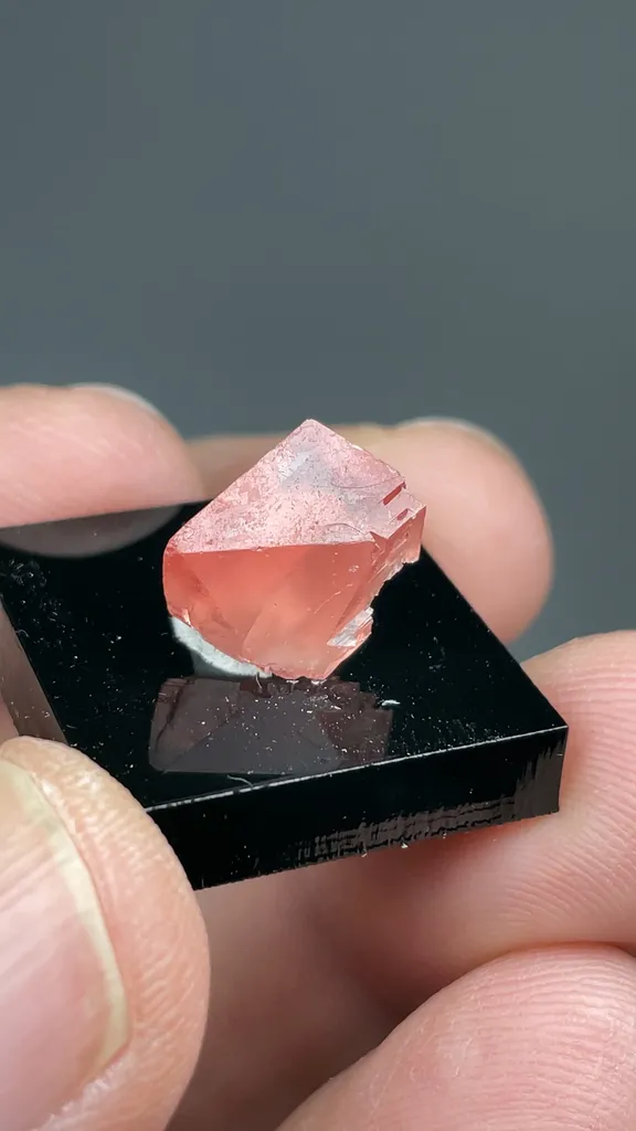 Rhodochrosite - image 2